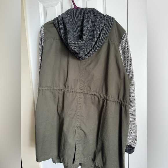 HOLIDAY PRICE - Anorak Jacket - Picture 6 of 6